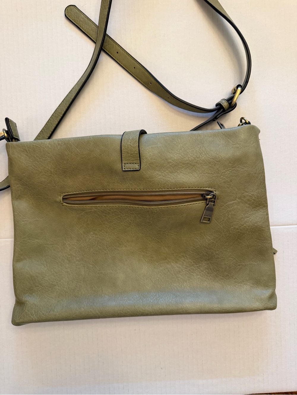 🌿 Jen & Co Olive Fringe Crossbody & Clutch Bag with Stud Accents 🌿 - Picture 7 of 13